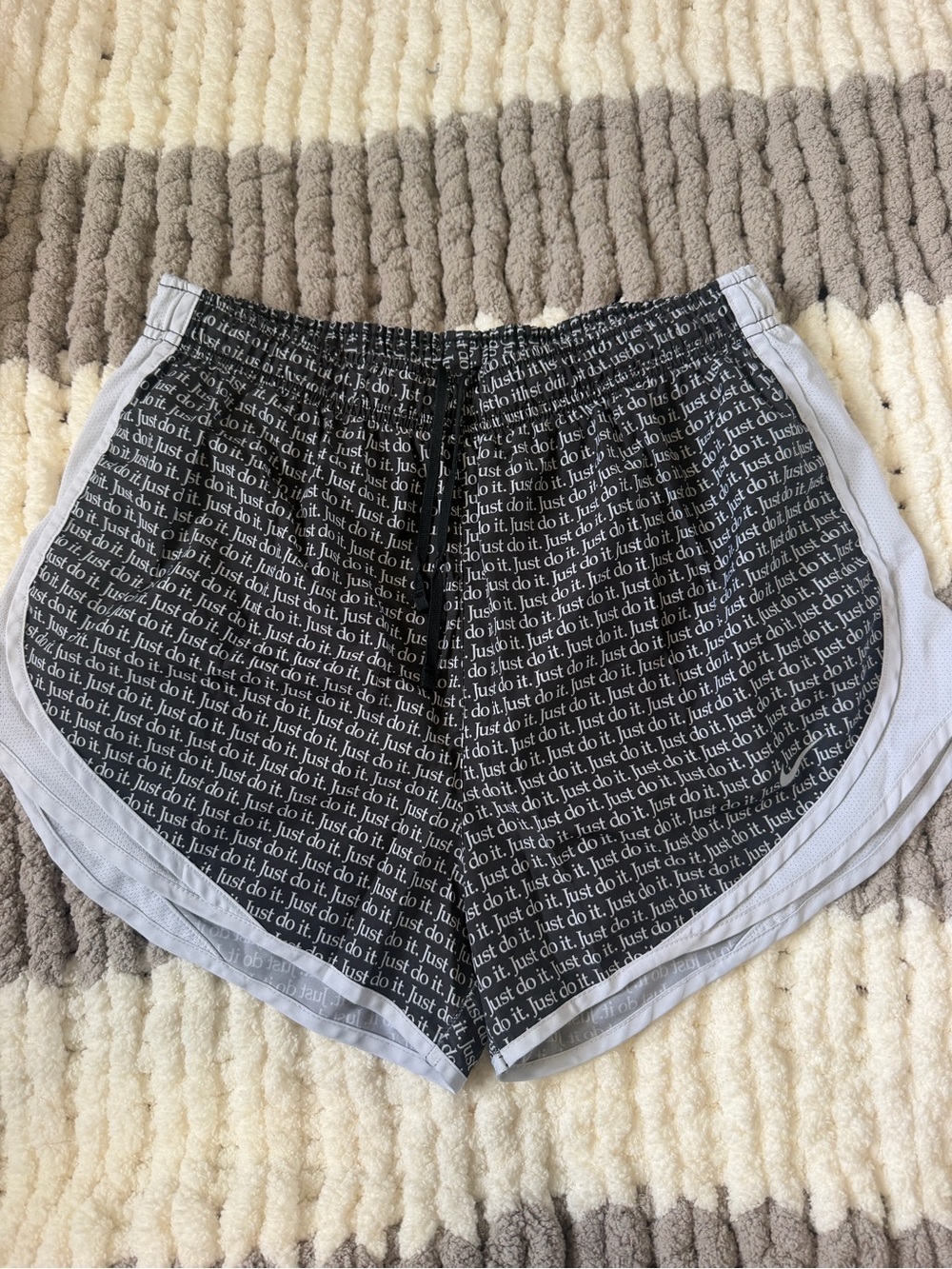 Nike dri-fit shorts size large